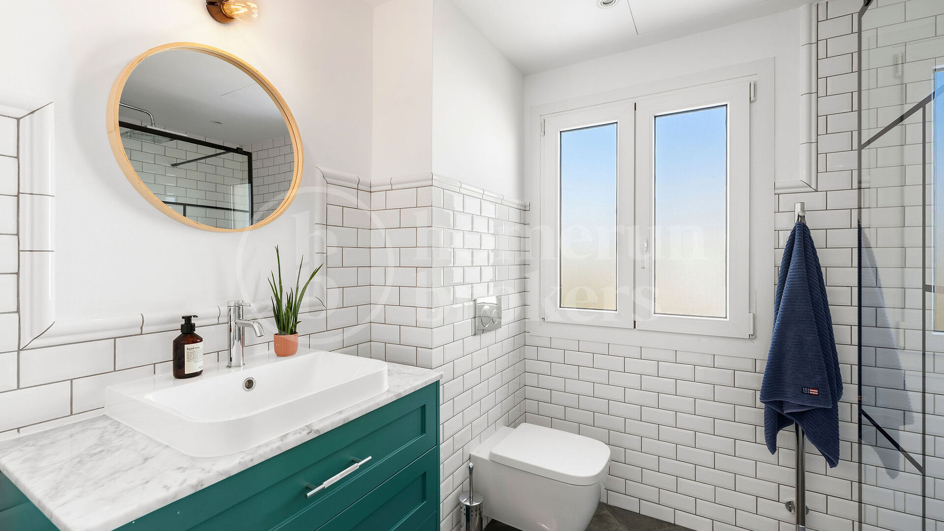 Villa Pinot - renoverad villa med havsutsikt i Estepona