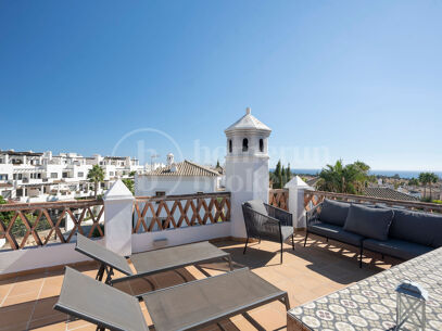 Villa Pinot - renoverad villa med havsutsikt i Estepona