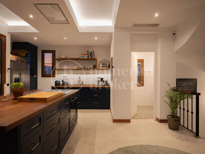 Villa Pinot - renoverad villa med havsutsikt i Estepona
