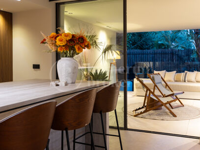 Centauro 15 – Modern Balinese-Inspired Villa in the Golf Valley of Nueva Andalucía