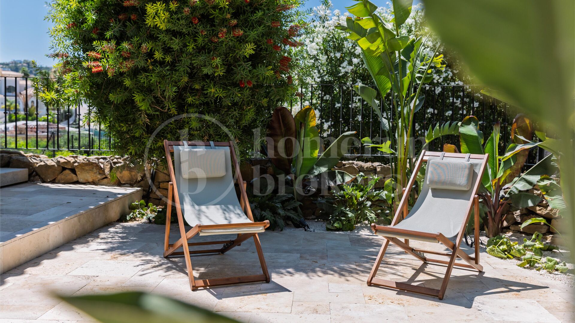 Centauro 15 – Modern Balinese-Inspired Villa in the Golf Valley of Nueva Andalucía