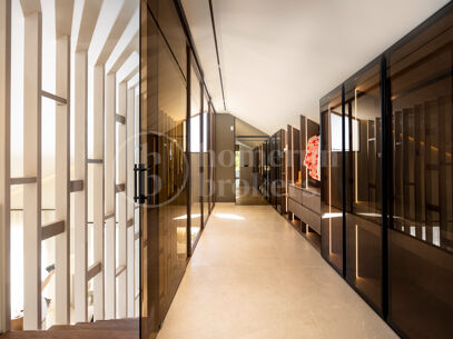 Centauro 15 – Modern Balinese-Inspired Villa in the Golf Valley of Nueva Andalucía