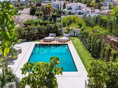 Centauro 15 – Modern Balinese-Inspired Villa in the Golf Valley of Nueva Andalucía
