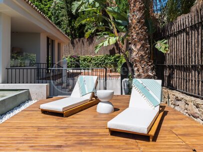 Centauro 15 – Modern Balinese-Inspired Villa in the Golf Valley of Nueva Andalucía