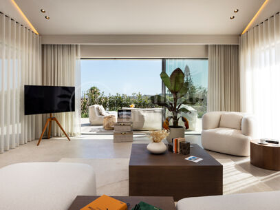 Centauro 15 – Modern Balinese-Inspired Villa in the Golf Valley of Nueva Andalucía