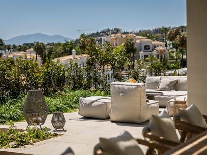 Centauro 15 – Modern Balinese-Inspired Villa in the Golf Valley of Nueva Andalucía