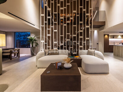 Centauro 15 – Modern Balinese-Inspired Villa in the Golf Valley of Nueva Andalucía