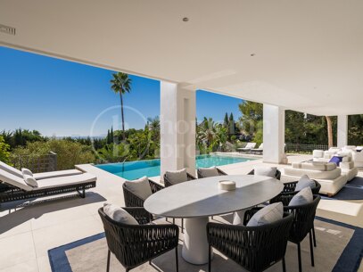 Villa George – Newly Renovated Contemporary Home with Panoramic Sea Views, Pool & Spa