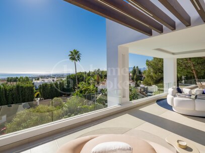 Villa George – Newly Renovated Contemporary Home with Panoramic Sea Views, Pool & Spa