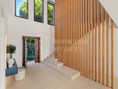 Villa George – Newly Renovated Contemporary Home with Panoramic Sea Views, Pool & Spa