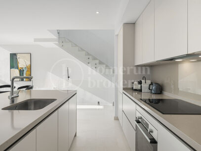 Villa Estrella - Modern 5-Bedroom Overlooking Cabopino Golf Course