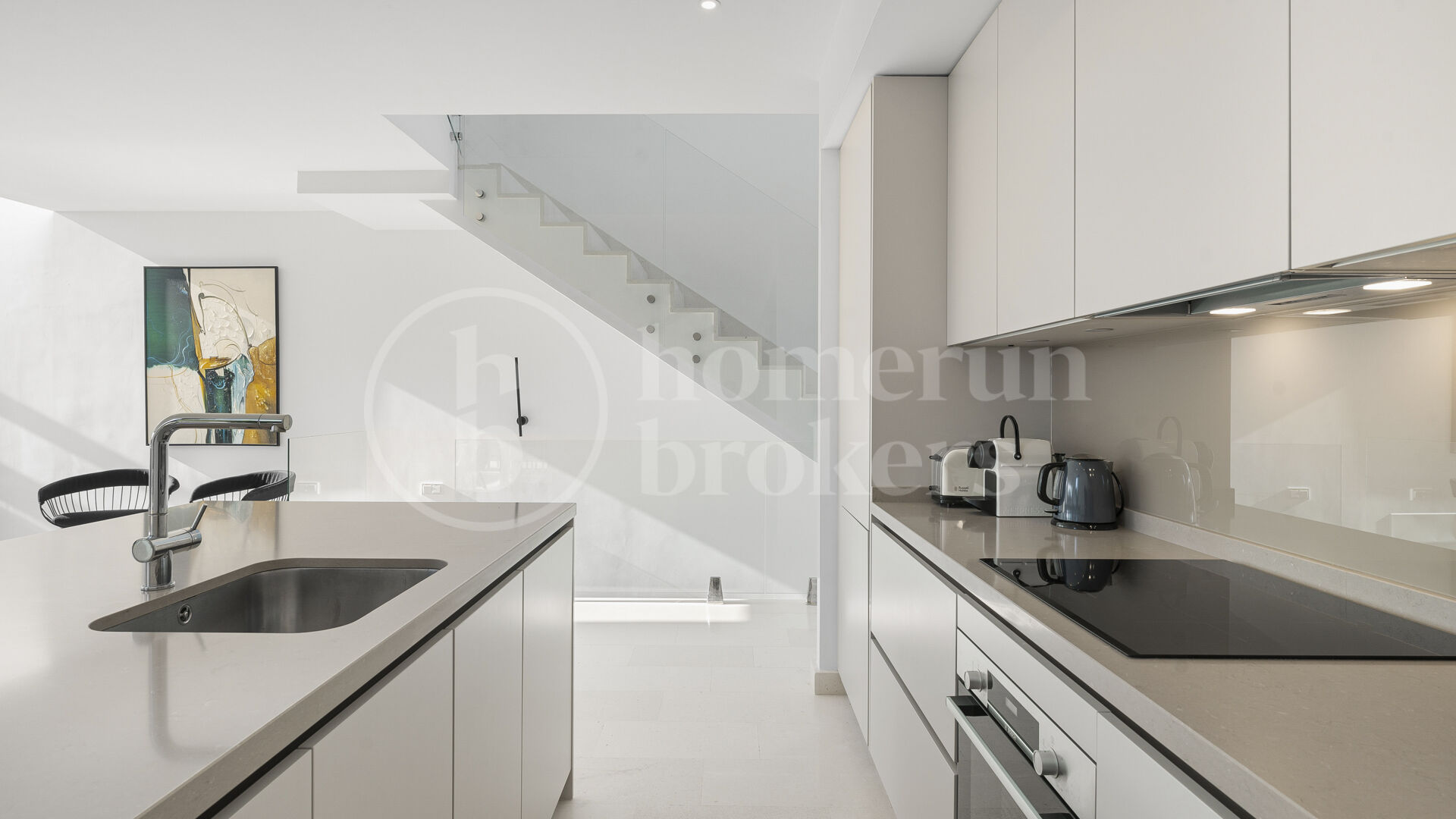 Villa Estrella - Modern 5-Bedroom Overlooking Cabopino Golf Course
