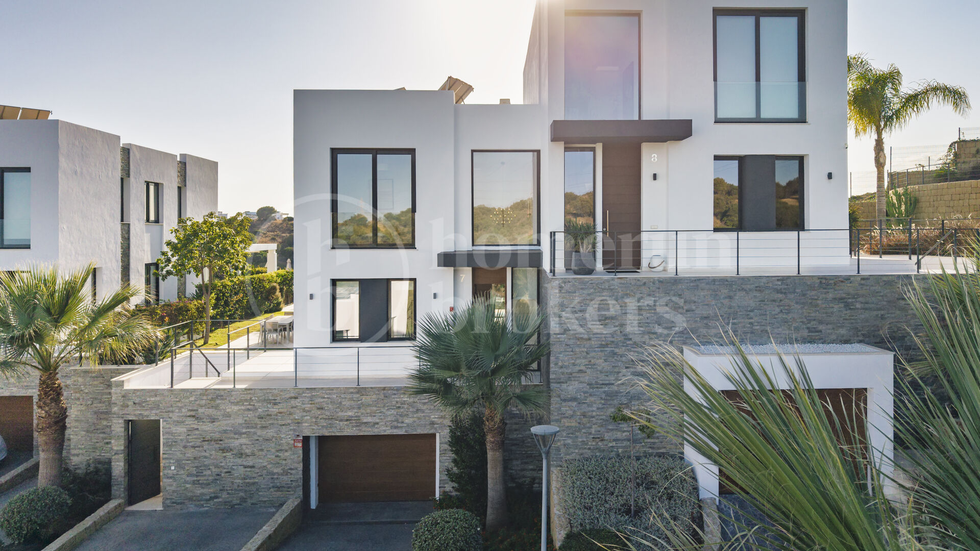 Villa Estrella - Modern 5-Bedroom Overlooking Cabopino Golf Course