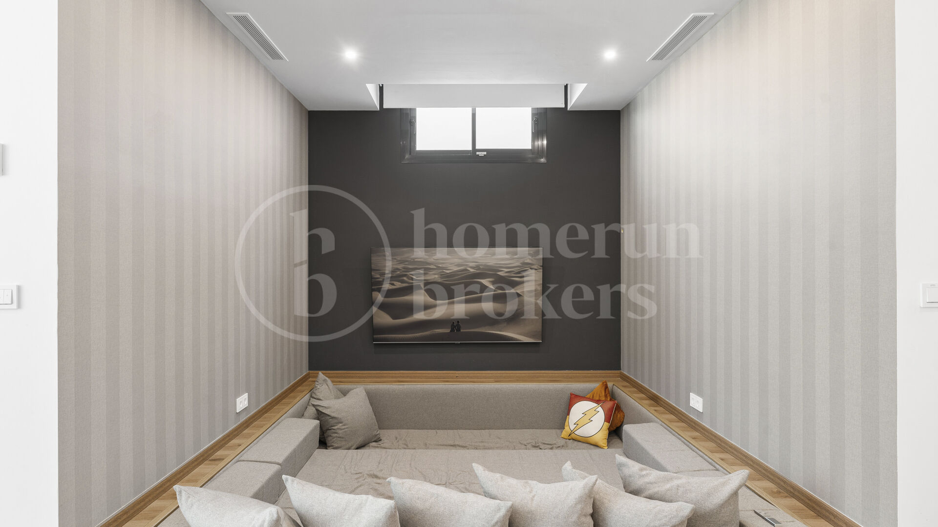 Villa Estrella - Modern 5-Bedroom Overlooking Cabopino Golf Course