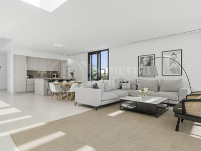 Villa Estrella - Modern 5-Bedroom Overlooking Cabopino Golf Course