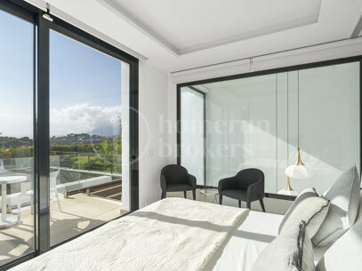 Villa Estrella - Modern 5-Bedroom Overlooking Cabopino Golf Course