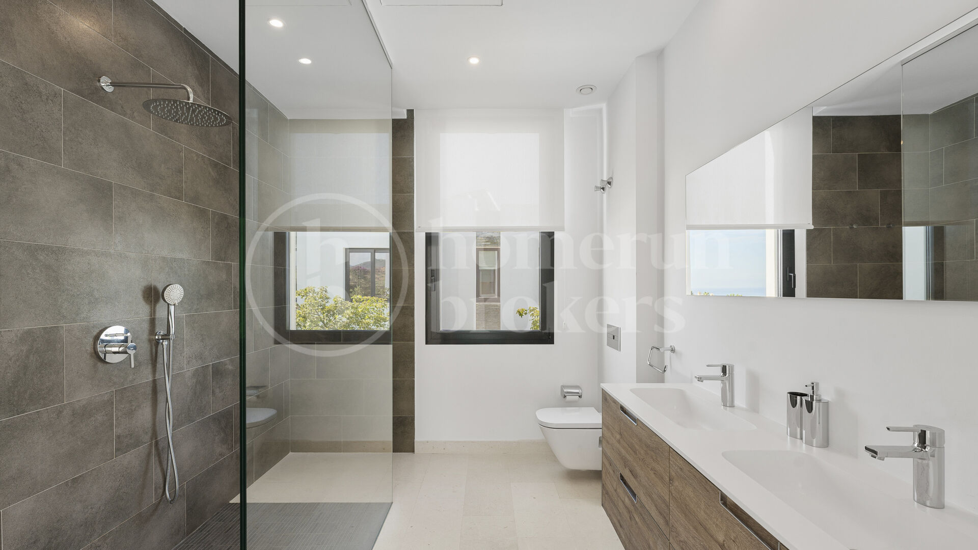 Villa Estrella - Modern 5-Bedroom Overlooking Cabopino Golf Course
