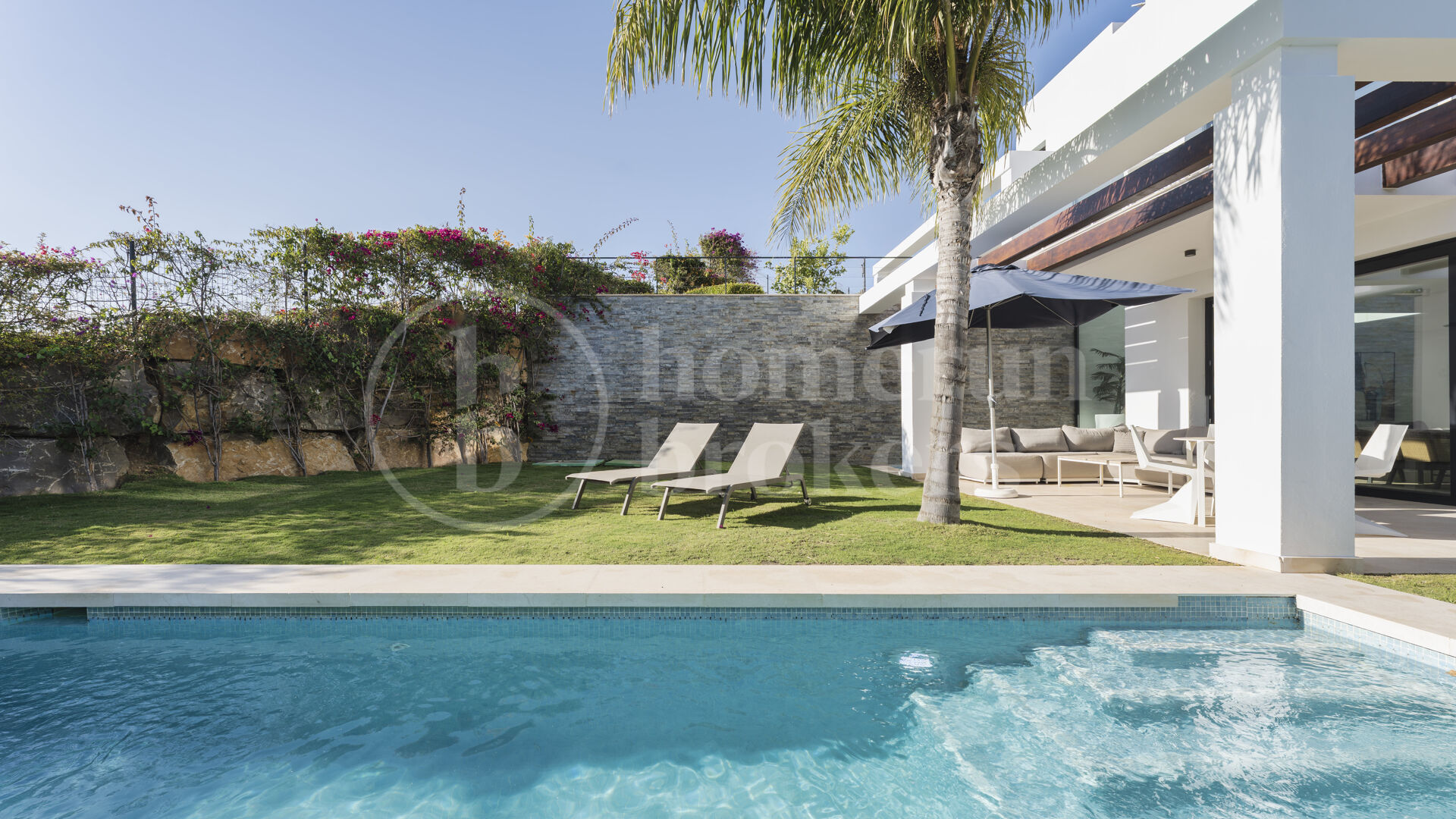 Villa Estrella - Modern 5-Bedroom Overlooking Cabopino Golf Course