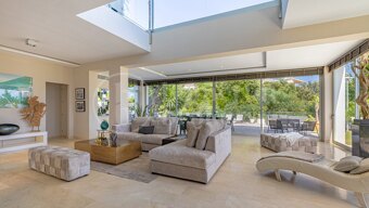 Contemporary Luxury Villa for Sale in El Rosario, Marbella East