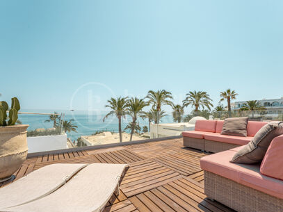 Oasis Club - Frontline Beach on Golden Mile
