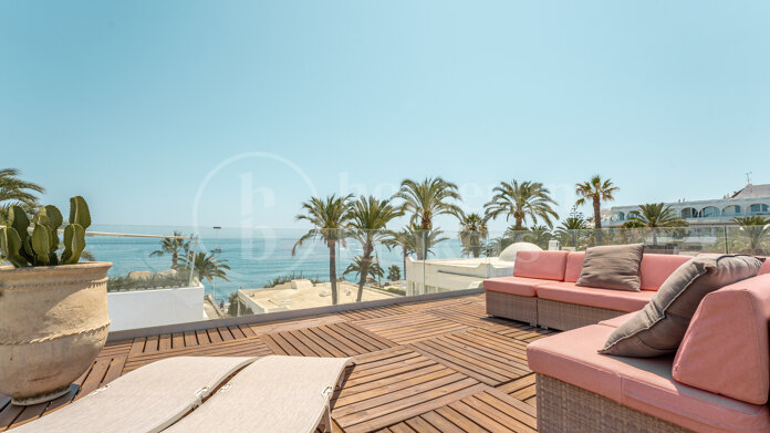 Oasis Club - Frontline Beach on Golden Mile