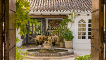 Cortijo Benahavis - Authentic Andalusian Estate with Lake Views Gardens