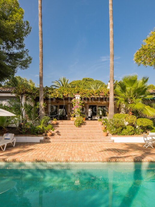 Cortijo Benahavis - Autentisk andalusisk fastighet med Lake Views Gardens