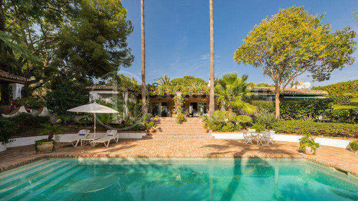 Cortijo Benahavis - Autentisk andalusisk fastighet med Lake Views Gardens