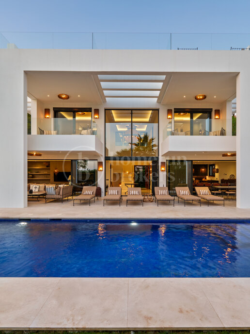 Villa Los Olivos 16 – Contemporary Luxury Villa for Sale in Nueva Andalucía, Marbella