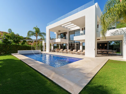 Villa Los Olivos 16 – Contemporary Luxury Villa for Sale in Nueva Andalucía, Marbella