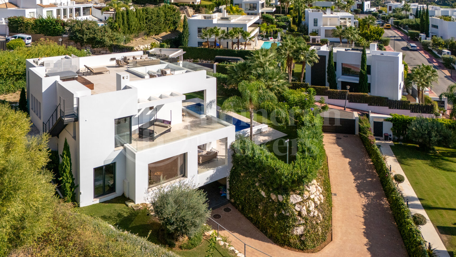 Villa Los Olivos 16 – Contemporary Luxury Villa for Sale in Nueva Andalucía, Marbella