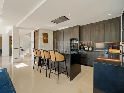 Villa Los Olivos 16 – Contemporary Luxury Villa for Sale in Nueva Andalucía, Marbella