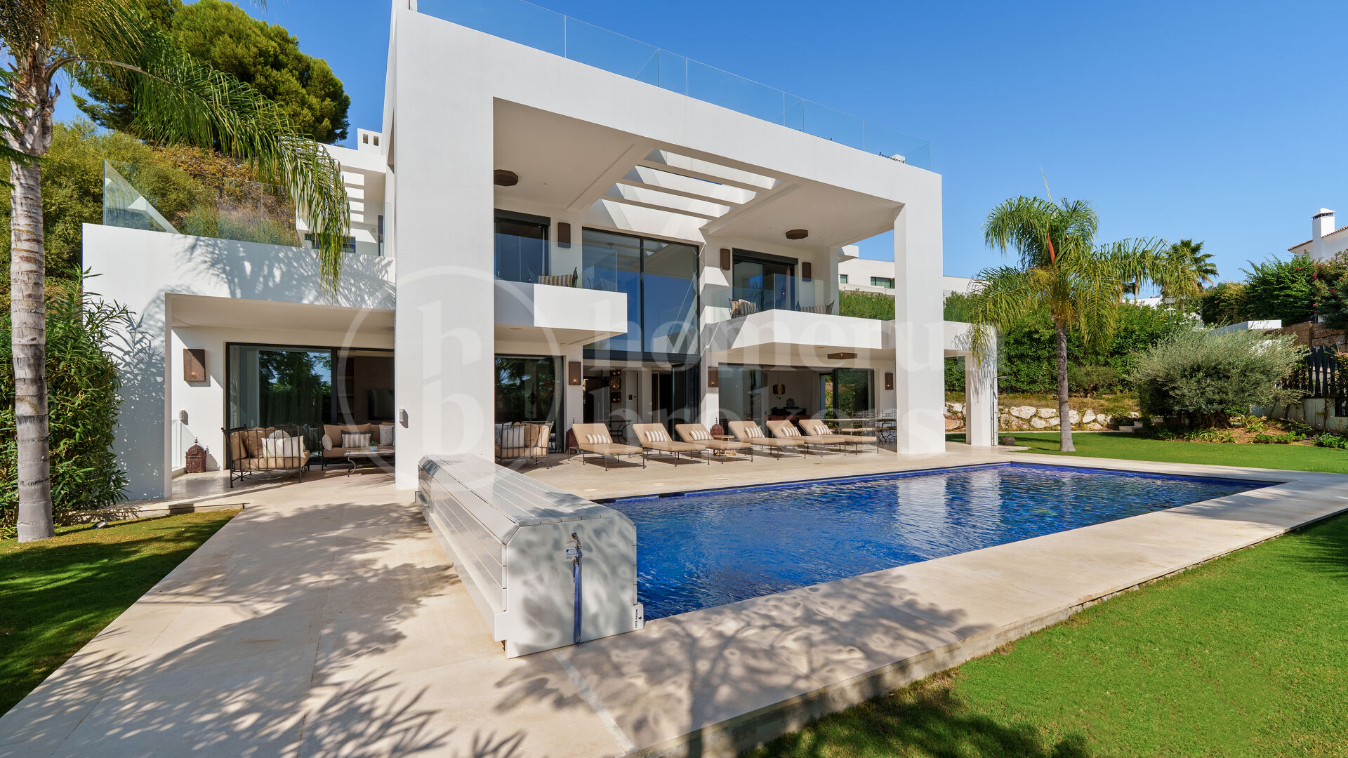 Villa Los Olivos 16 – Contemporary Luxury Villa for Sale in Nueva Andalucía, Marbella