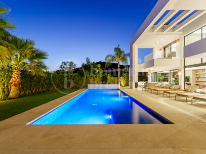 Villa Los Olivos 16 – Contemporary Luxury Villa for Sale in Nueva Andalucía, Marbella