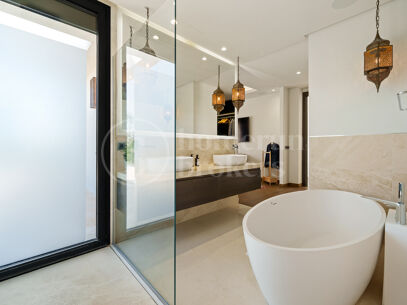 Villa Los Olivos 16 – Contemporary Luxury Villa for Sale in Nueva Andalucía, Marbella