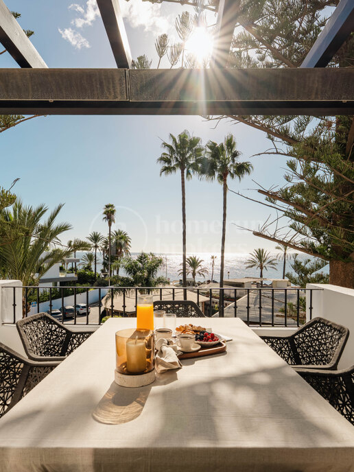 Penthouse Horizon - Elegant Three-Bedroom Duplex with Sea Views in San Pedro