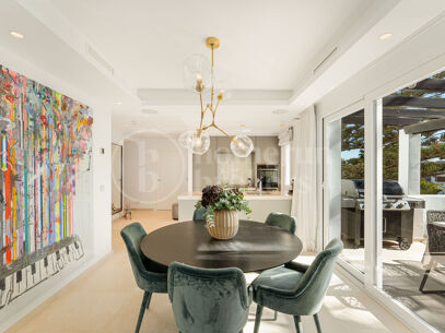 Penthouse Horizon - Elegant Three-Bedroom Duplex with Sea Views in San Pedro