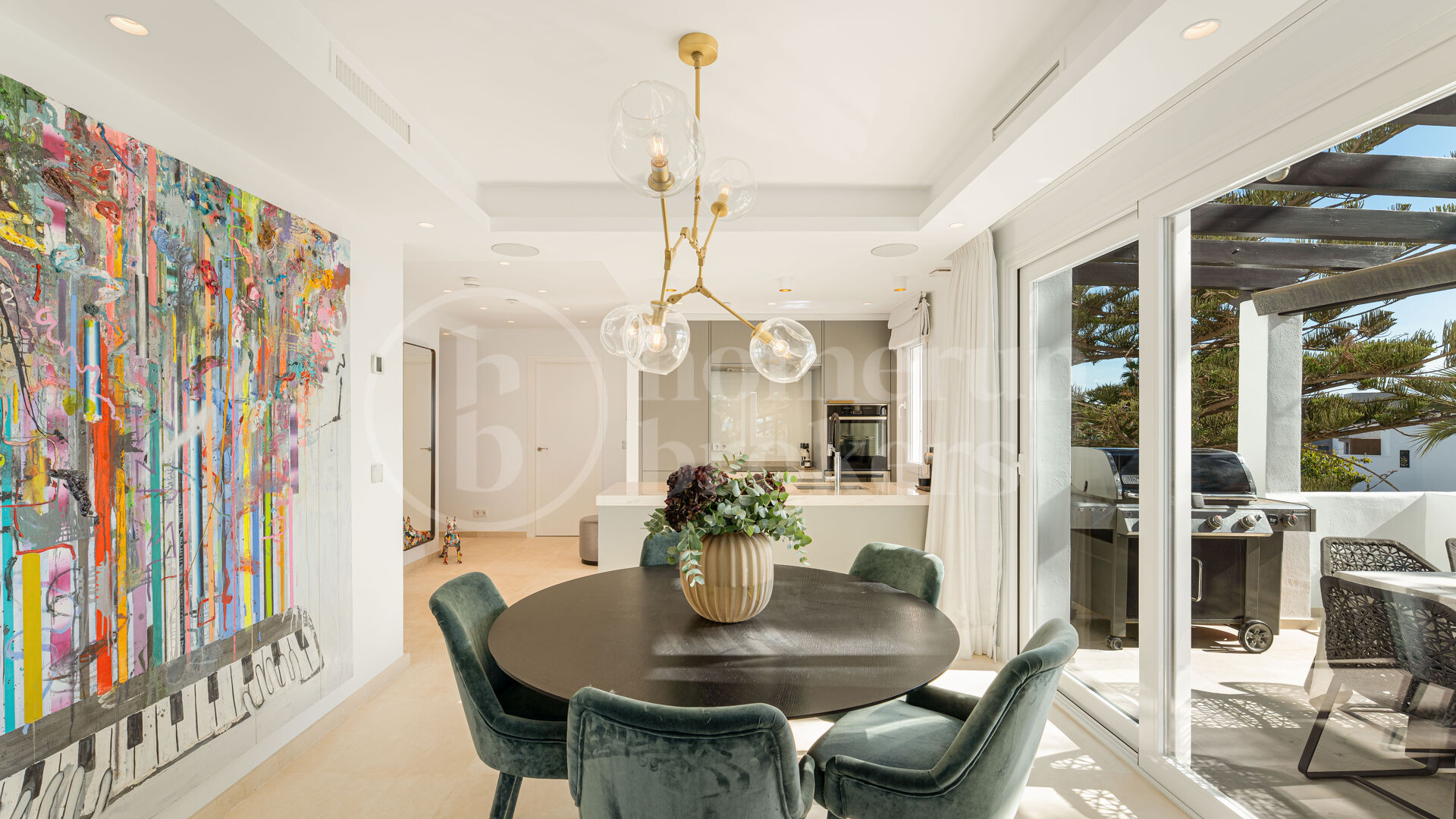 Penthouse Horizon - Elegant Three-Bedroom Duplex with Sea Views in San Pedro