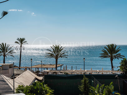 Penthouse Horizon - Elegant Three-Bedroom Duplex with Sea Views in San Pedro