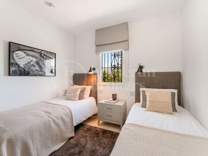 Penthouse Horizon - Elegant Three-Bedroom Duplex with Sea Views in San Pedro