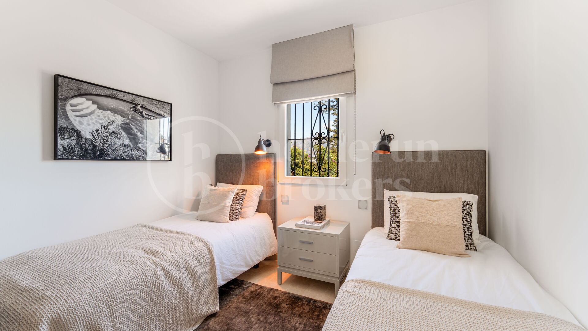 Penthouse Horizon - Elegant Three-Bedroom Duplex with Sea Views in San Pedro