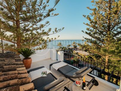 Penthouse Horizon - Elegant Three-Bedroom Duplex with Sea Views in San Pedro