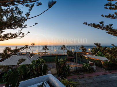 Penthouse Horizon - Elegant Three-Bedroom Duplex with Sea Views in San Pedro