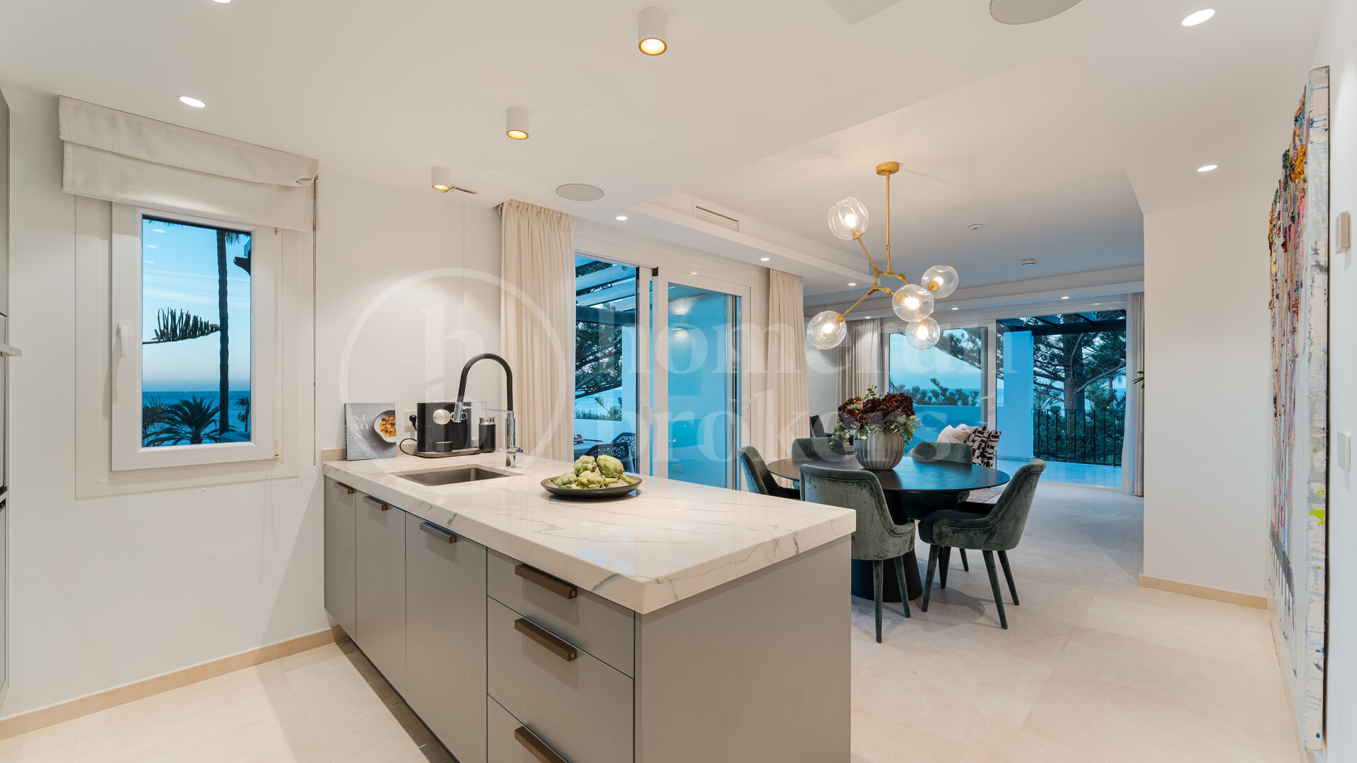 Penthouse Horizon - Elegant Three-Bedroom Duplex with Sea Views in San Pedro
