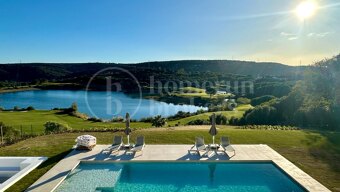 Villa Fairway - Contemporary Golf-Front Masterpiece in Sotogrande Alto