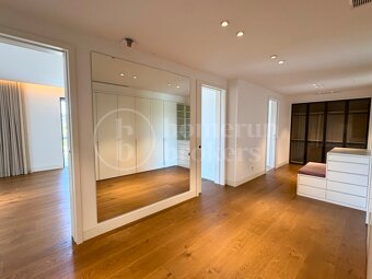 Villa Fairway - Samtida mästerverk vid golfbana i Sotogrande Alto