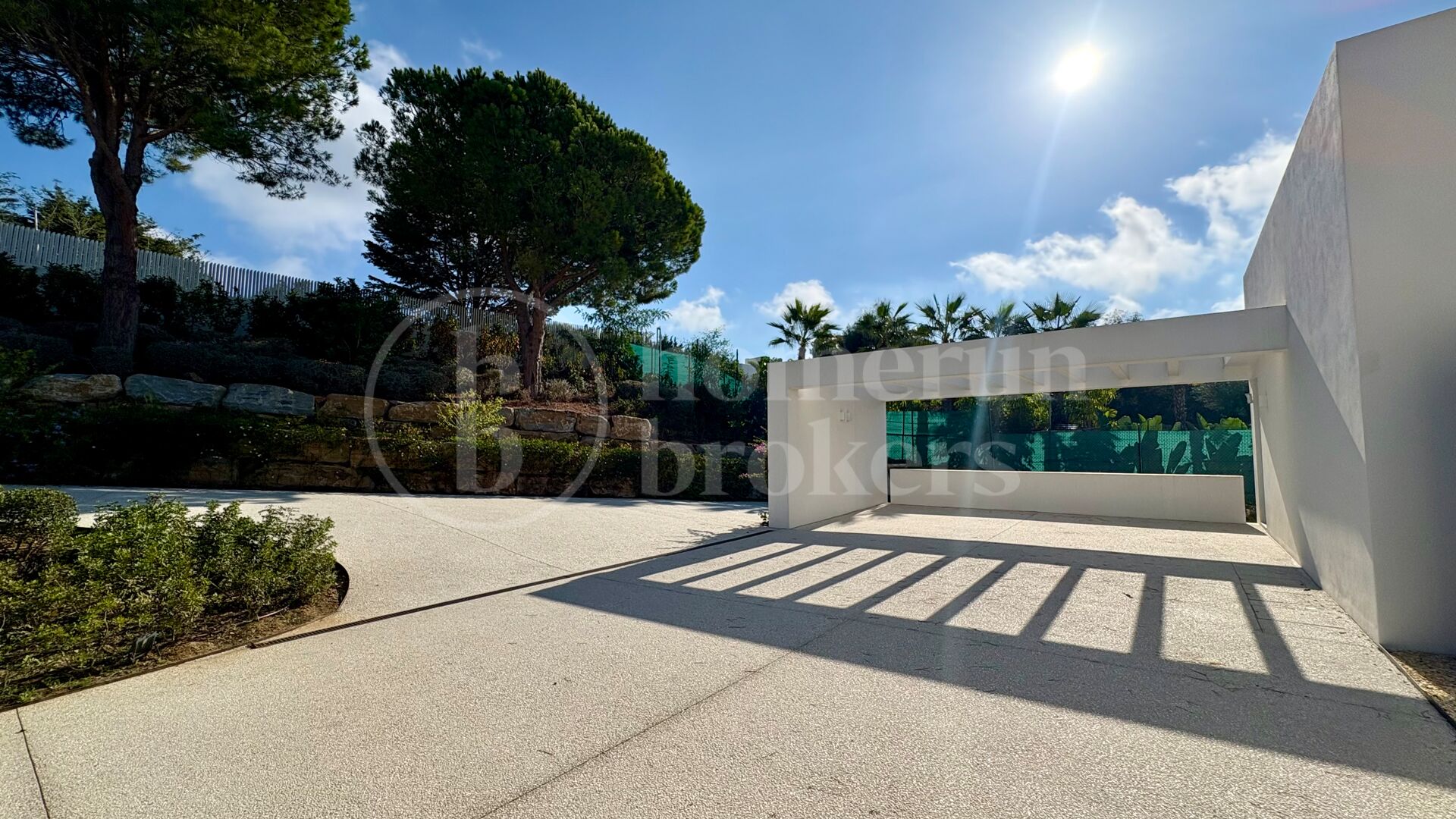 Villa Fairway - Samtida mästerverk vid golfbana i Sotogrande Alto