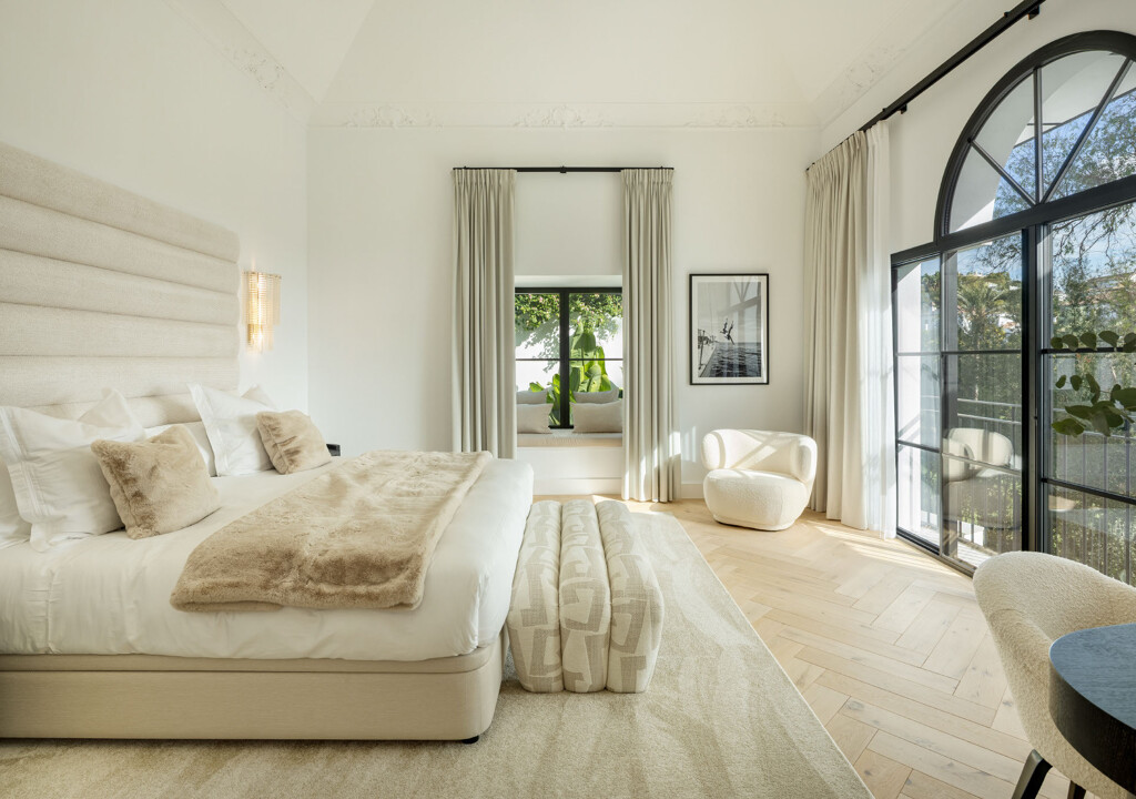 Villa Skyfall