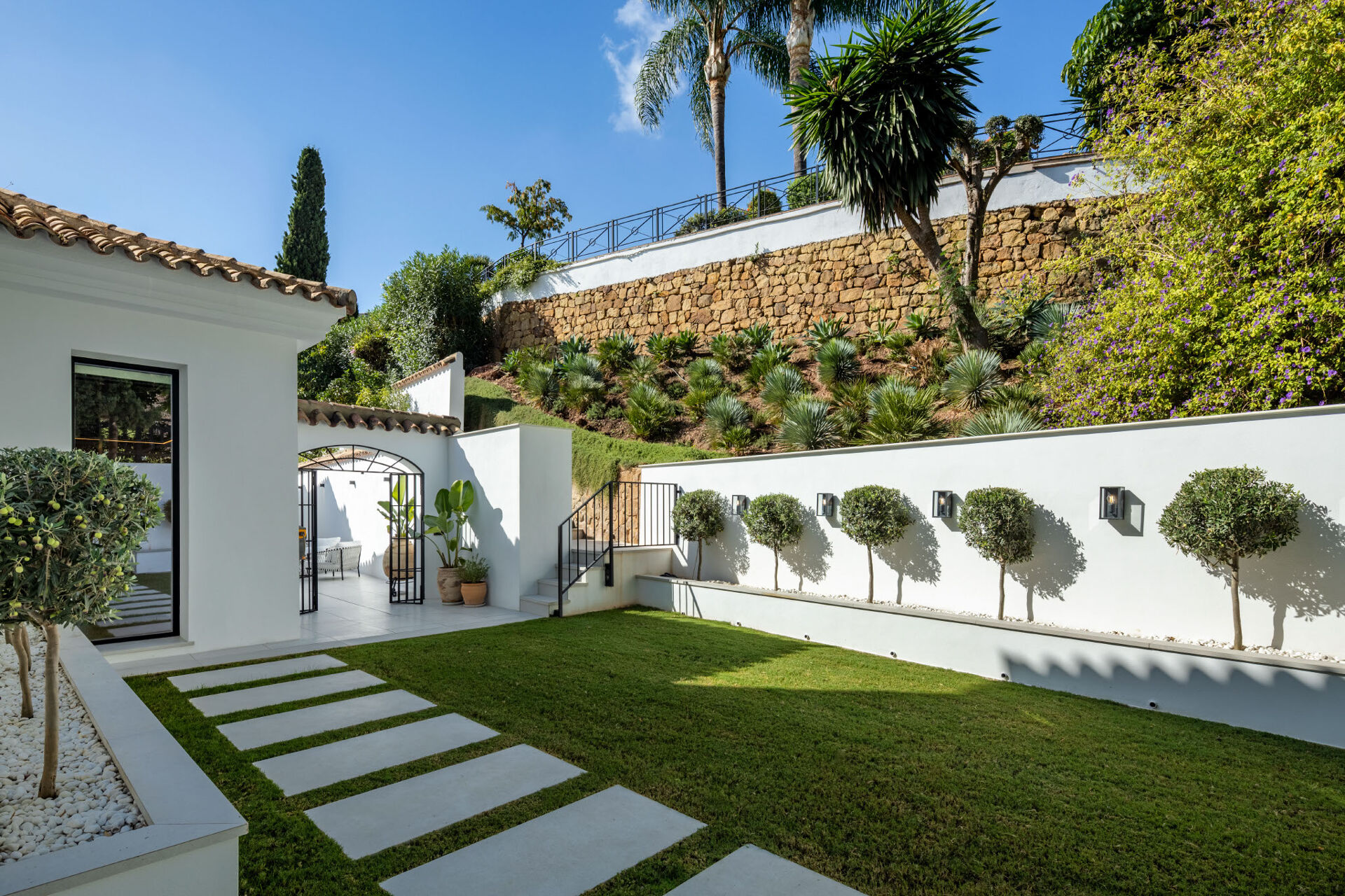 Villa Skyfall
