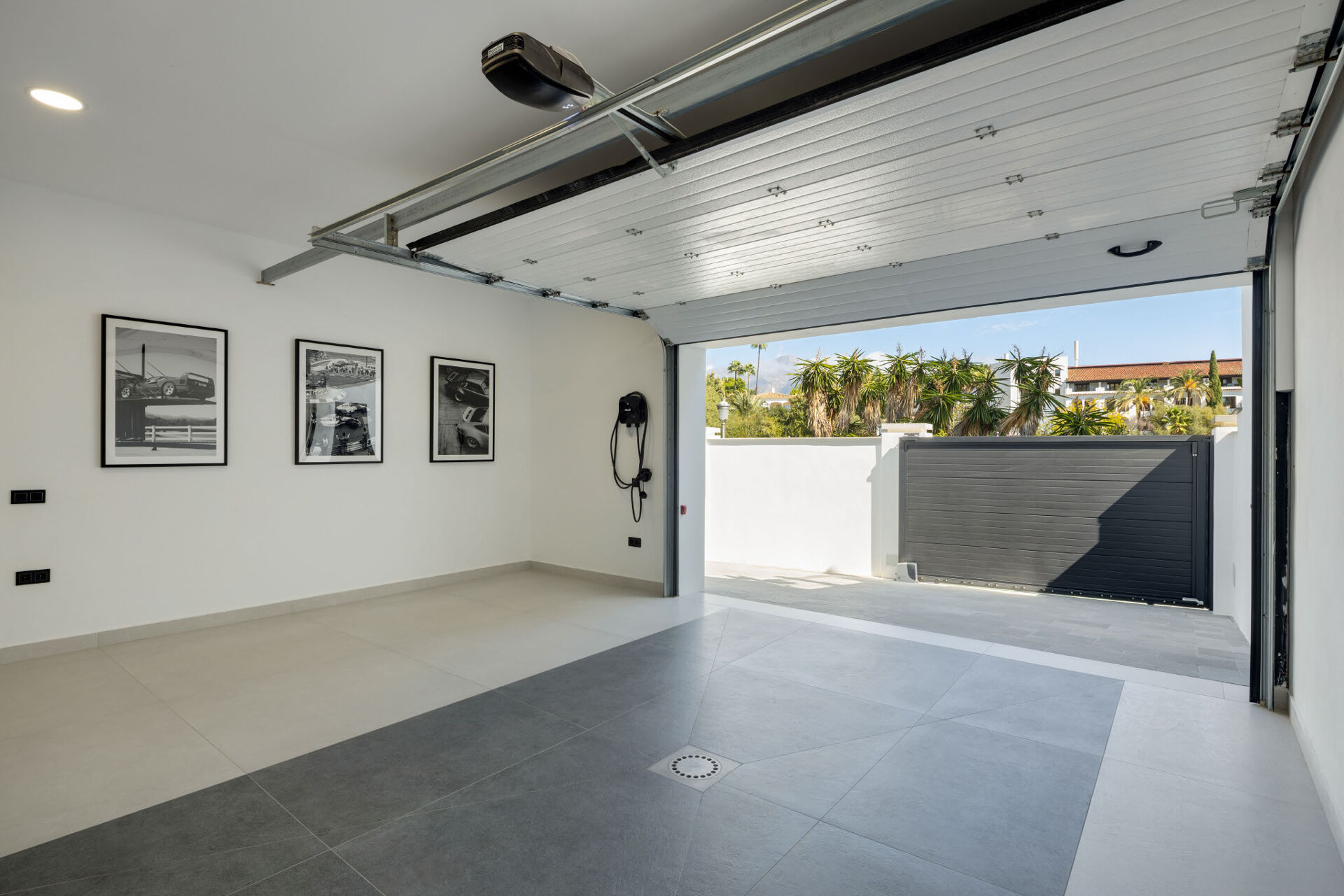 Villa Skyfall